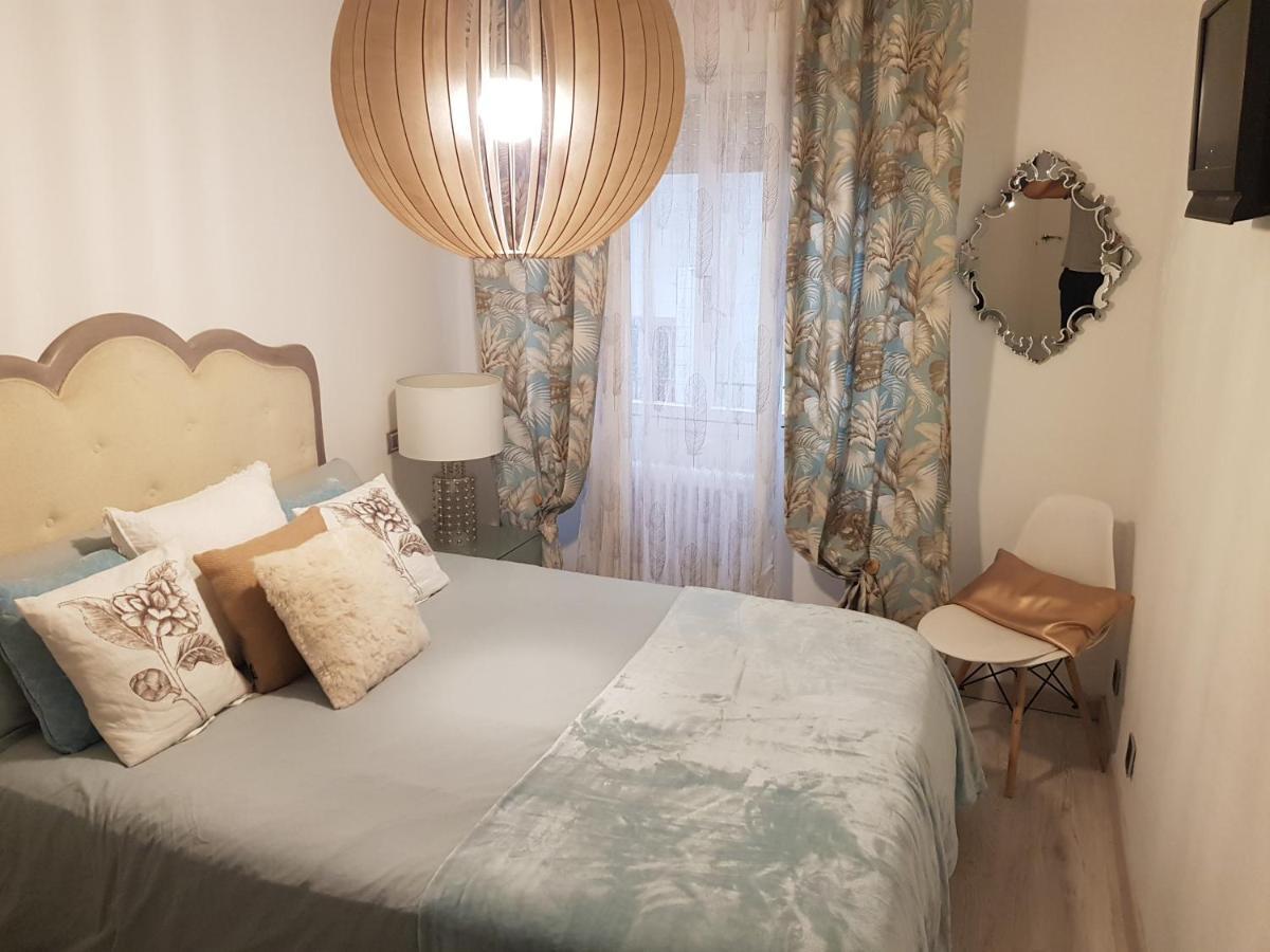 Appartamento Apartamento La Escalerona Con Vistas Al Mar Gijón Esterno foto